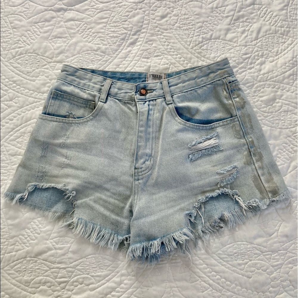 Light wash cutoff jean shorts
